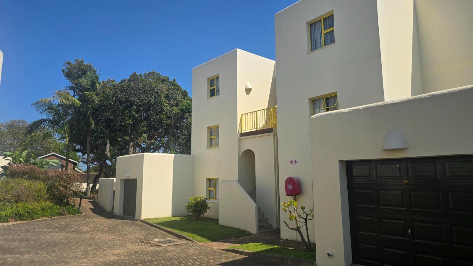 2 Bedroom Apartment in Uvongo Beach