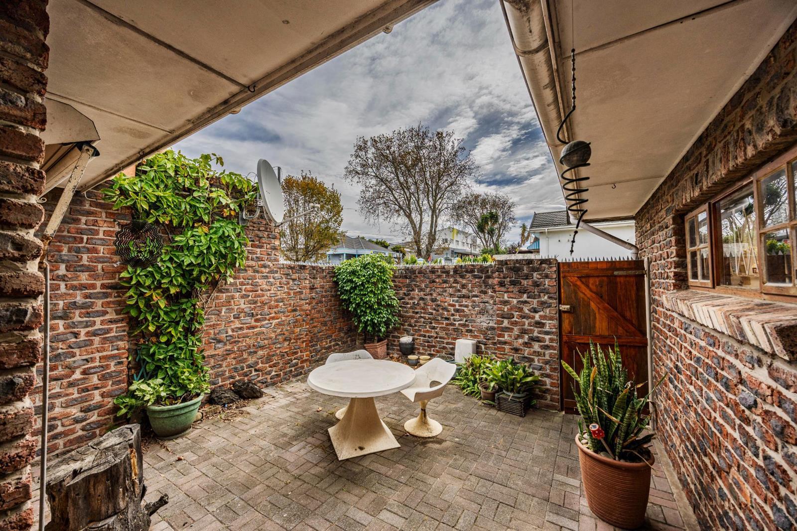 2 Bedroom Townhouse in Berea