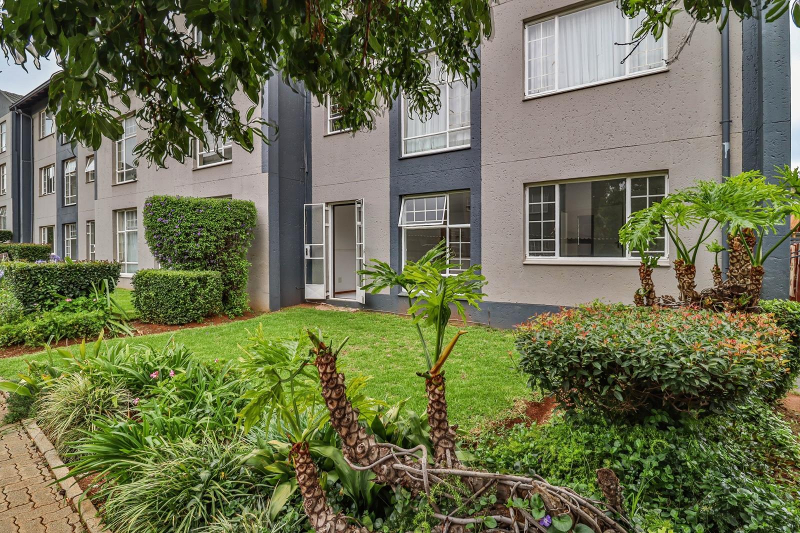 2 Bedroom Apartment in Weltevreden Park
