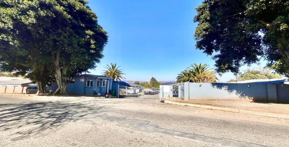 3 Bedroom Townhouse in Naturena