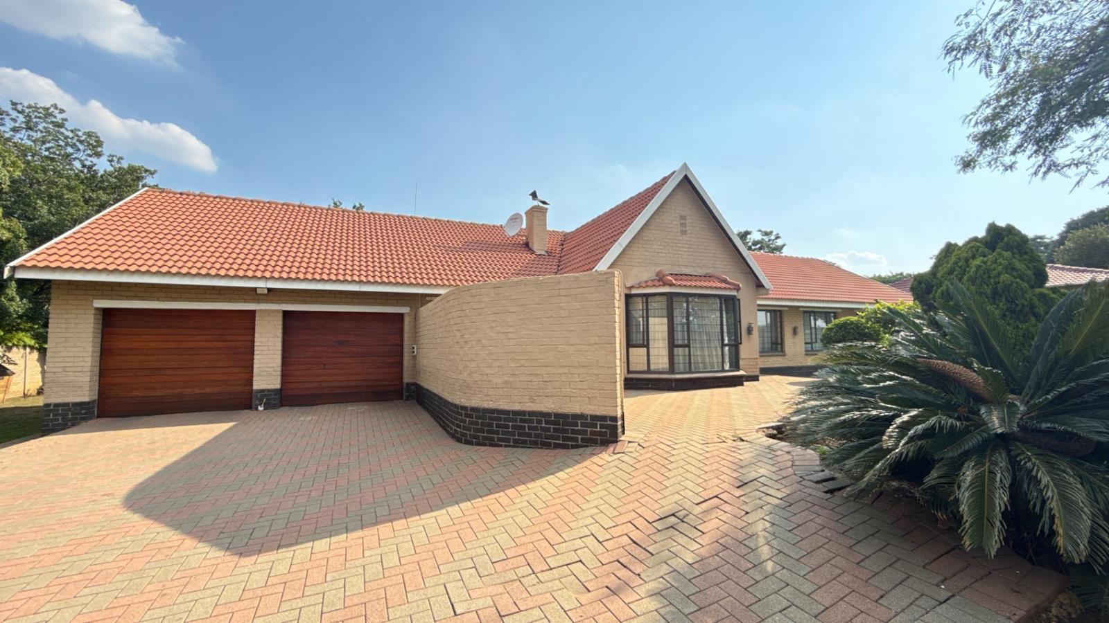4 Bedroom House in Brackenhurst