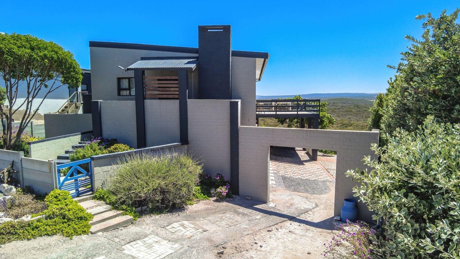 3 Bedroom House in Yzerfontein