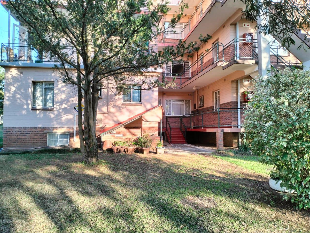 2 Bedroom Flat in Pelham