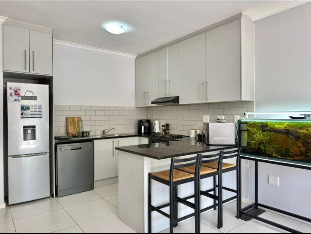 2 Bedroom House in Parklands North