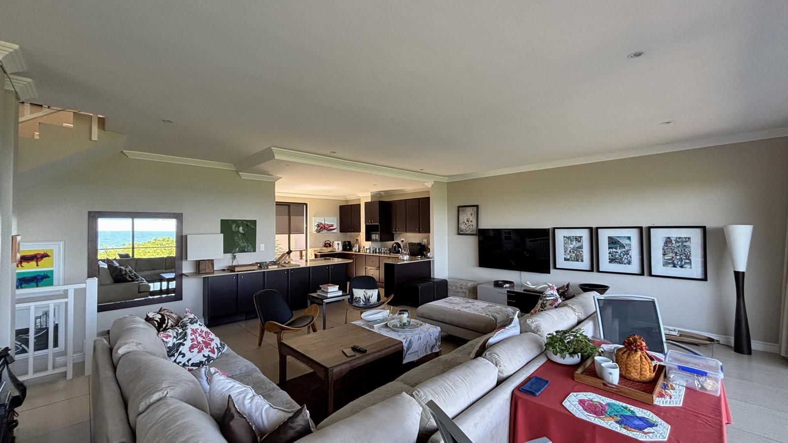 6 Bedroom Townhouse in Blythedale Beach