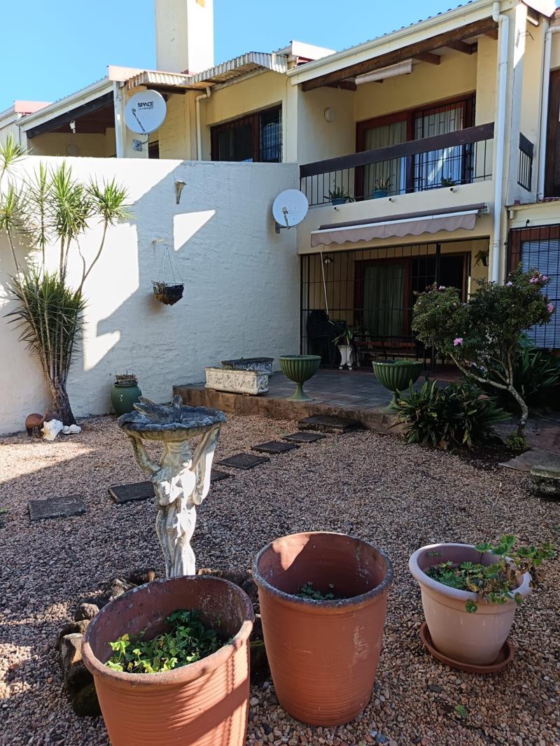 2 Bedroom Duplex in Greendale