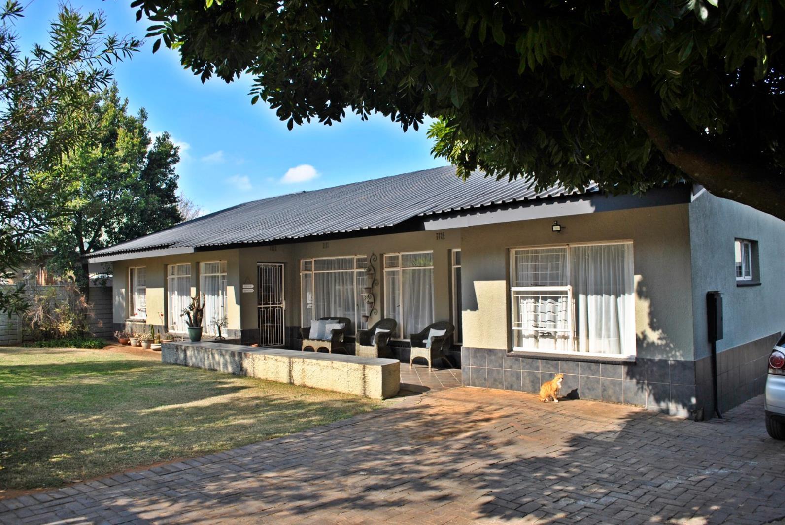 3 Bedroom House in Krugersdorp North