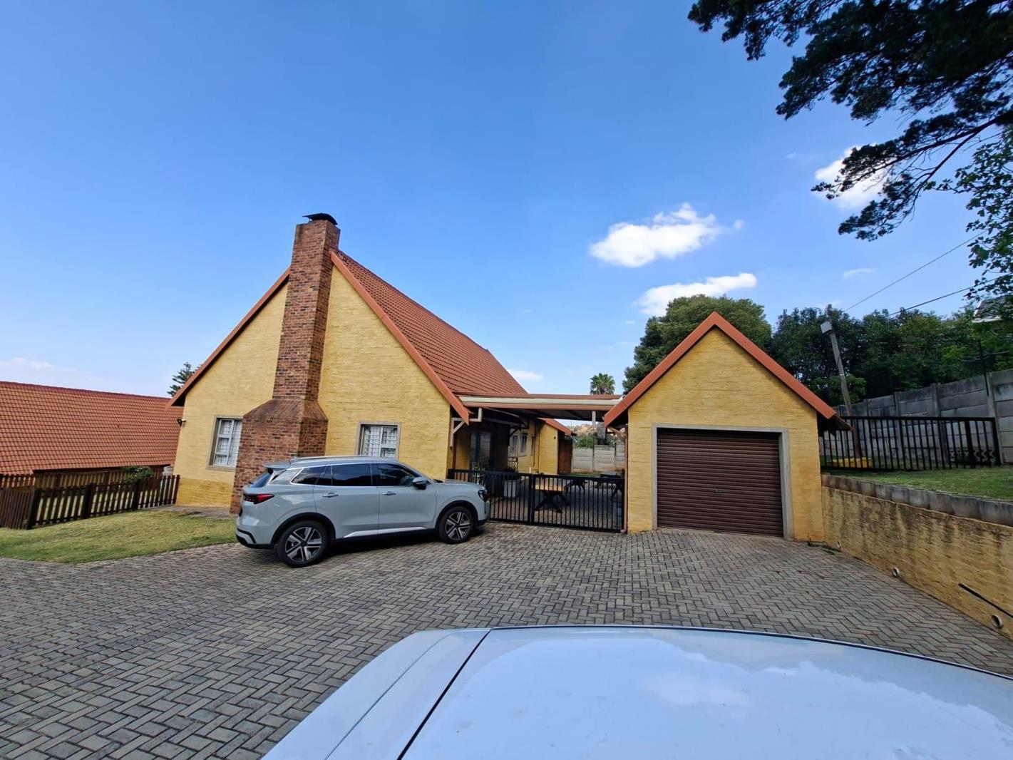 3 Bedroom House in Noordheuwel