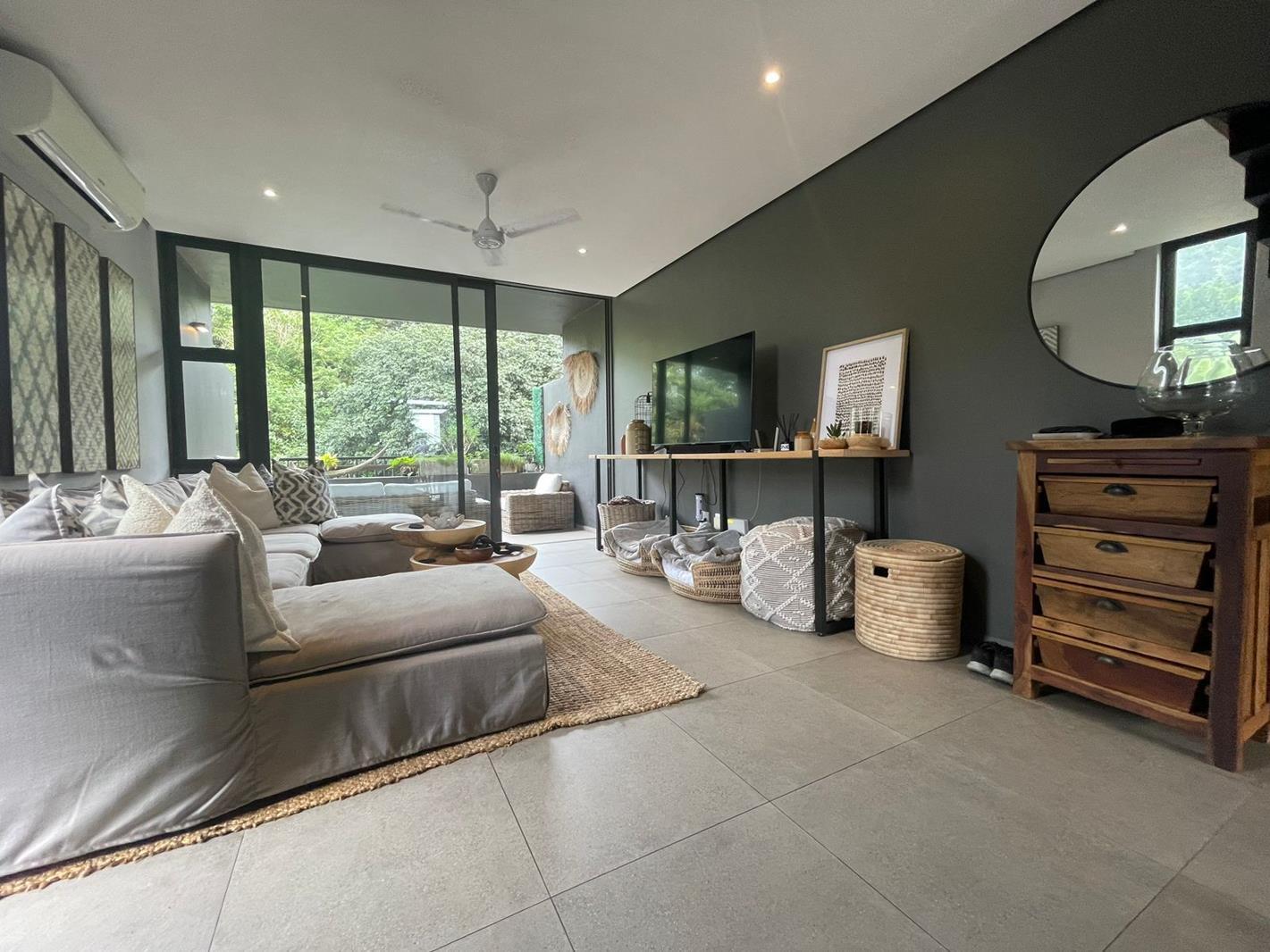 2 Bedroom Duplex in Sheffield Beach