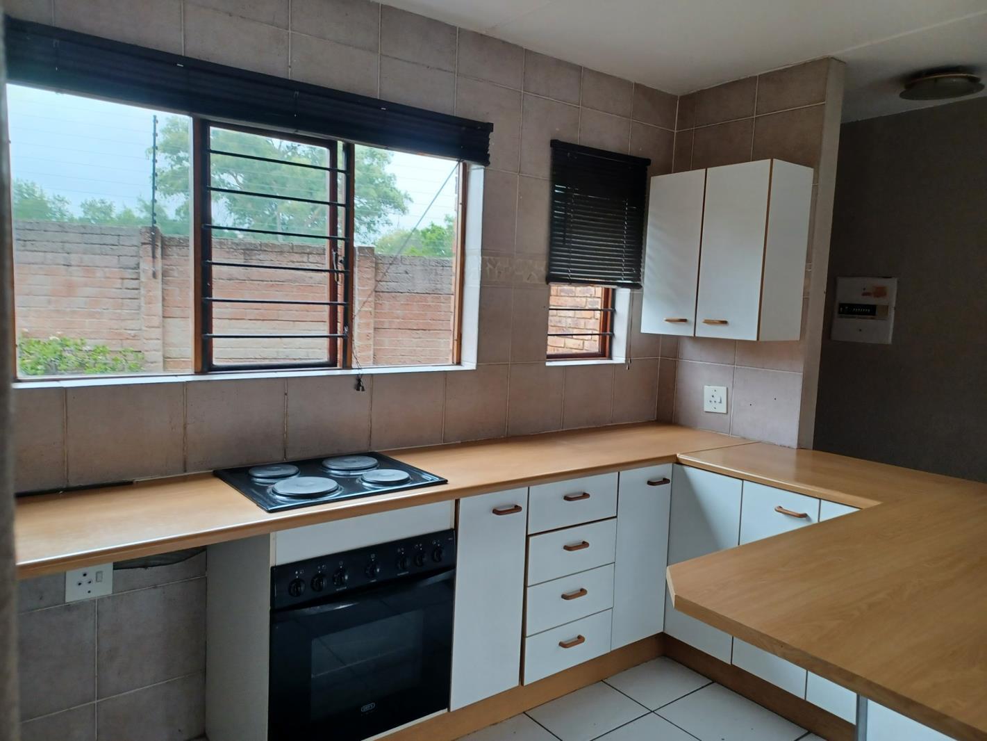 2 Bedroom Townhouse in Nimrod Park