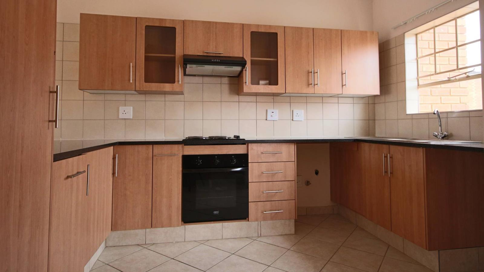 3 Bedroom Apartment in Elardus Park