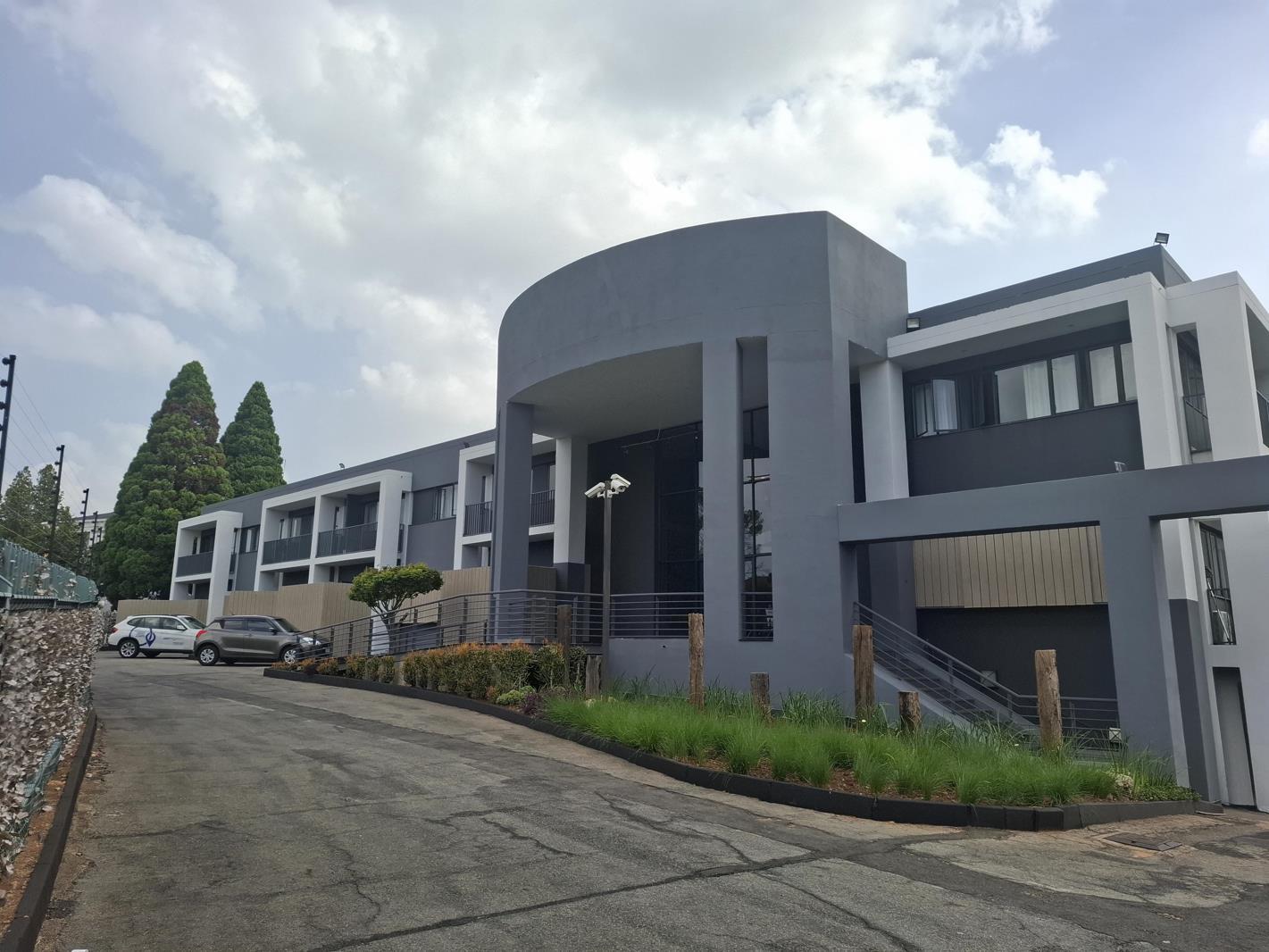 1 Bedroom Apartment in Craighall Park