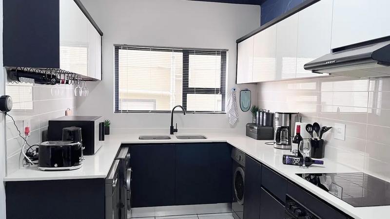 3 Bedroom Apartment in Waterfall