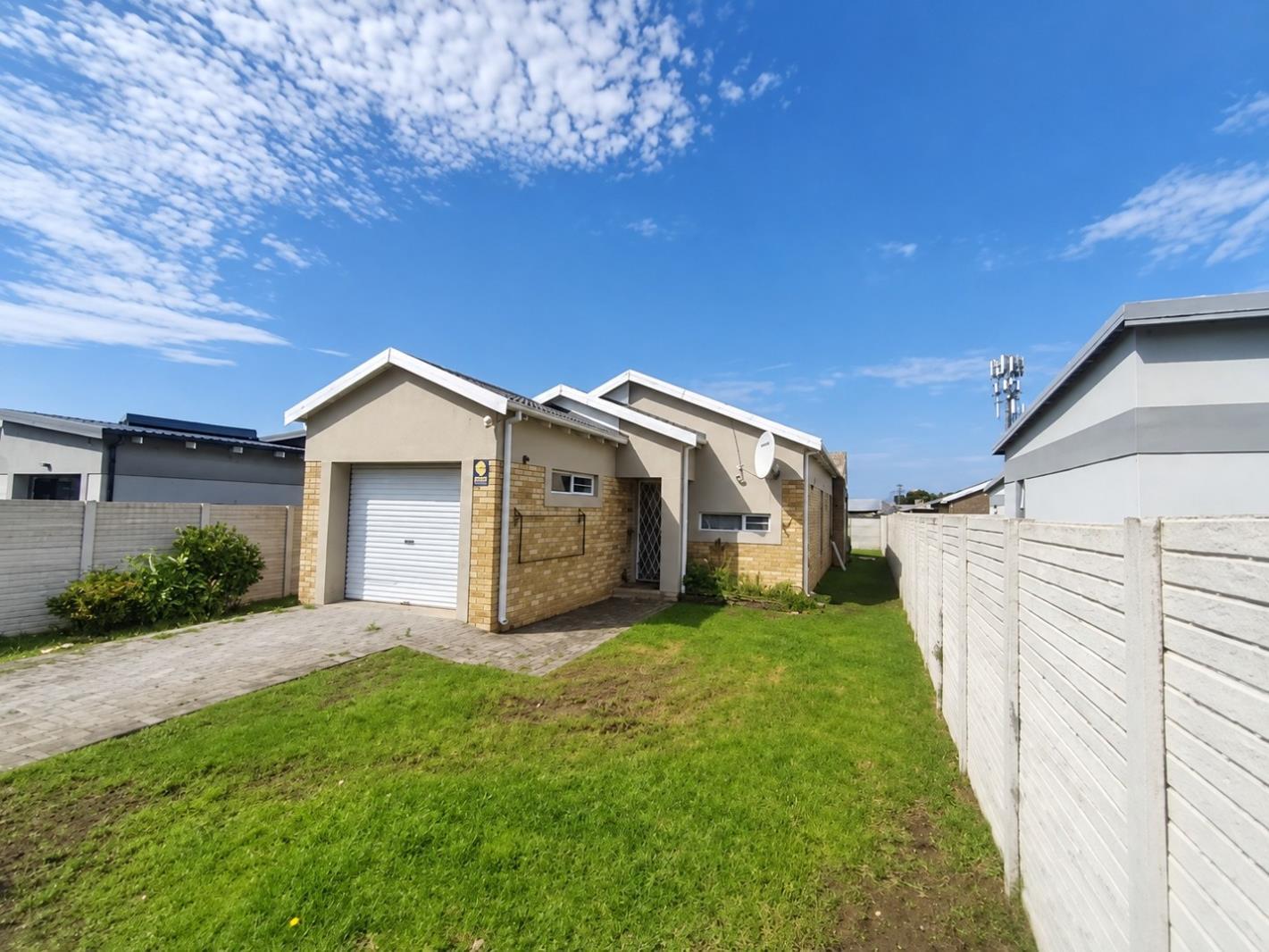 3 Bedroom House in Fairview