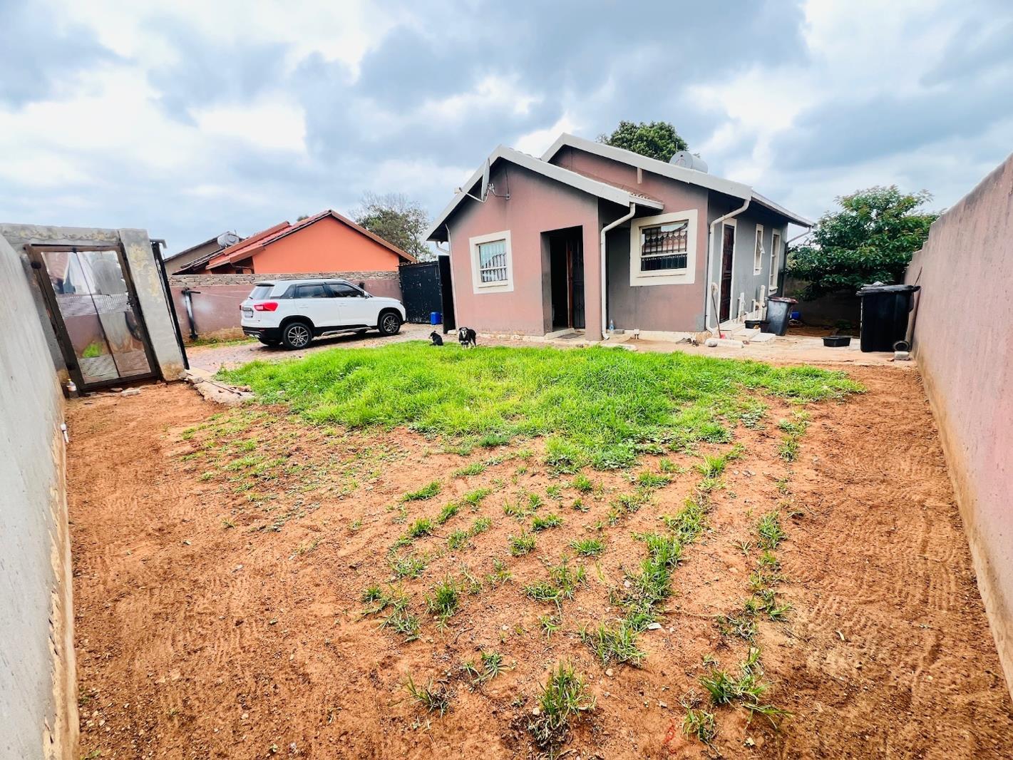3 Bedroom House in Lenasia South