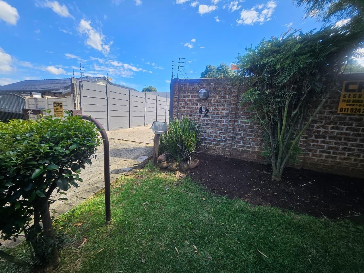 4 Bedroom House in Brackendowns