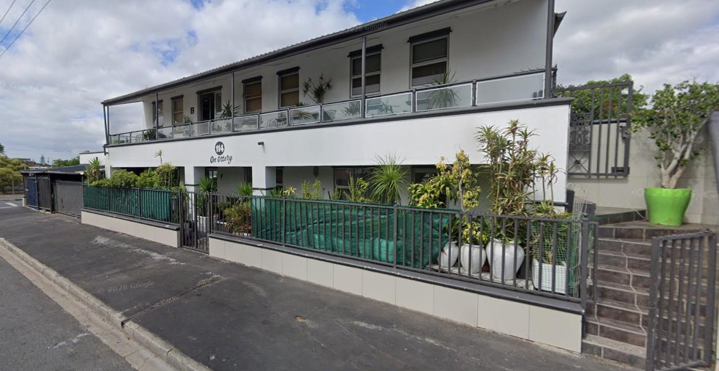 9 Bedroom House in Wynberg