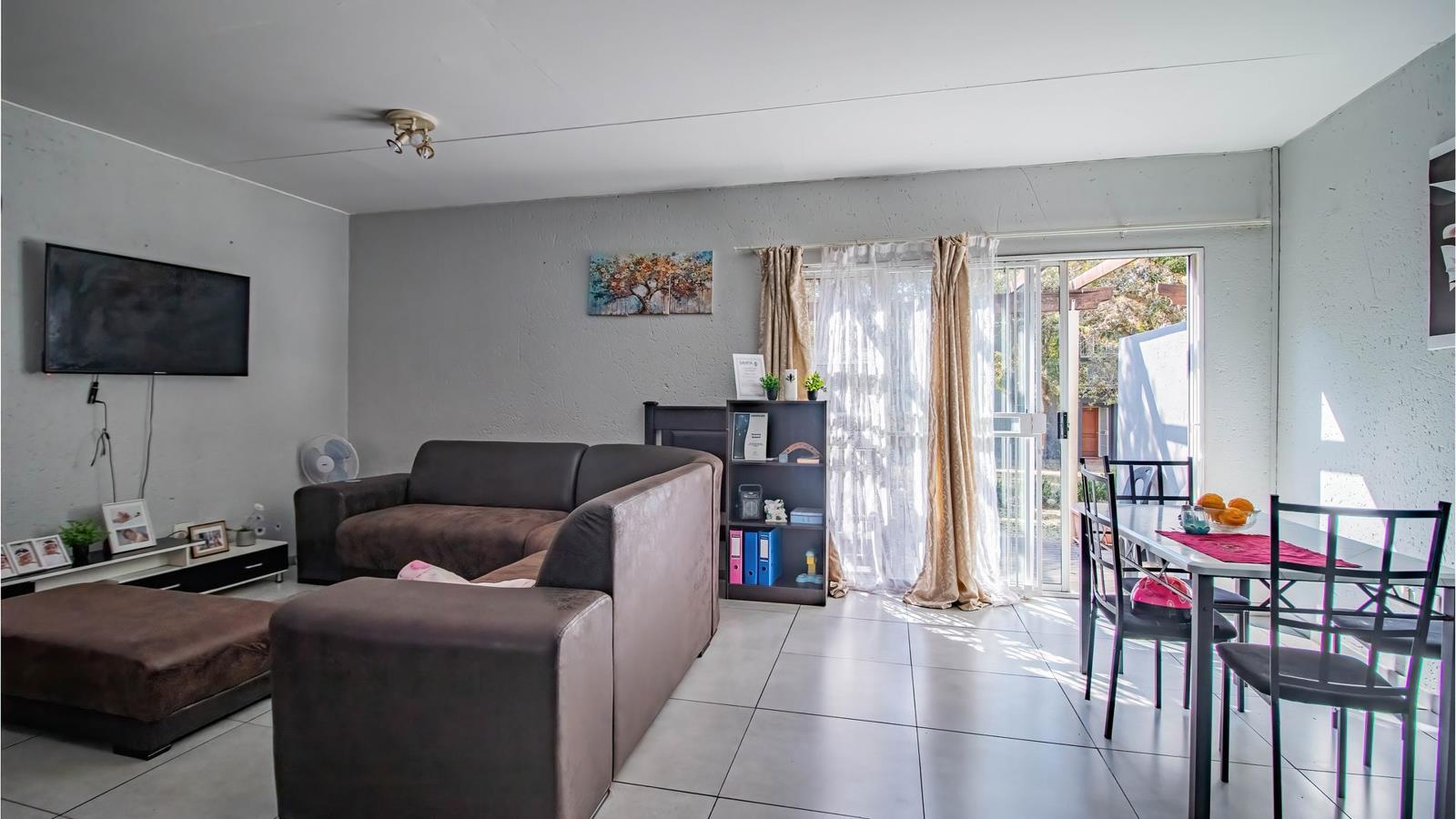 2 Bedroom Townhouse in Greenstone Hill