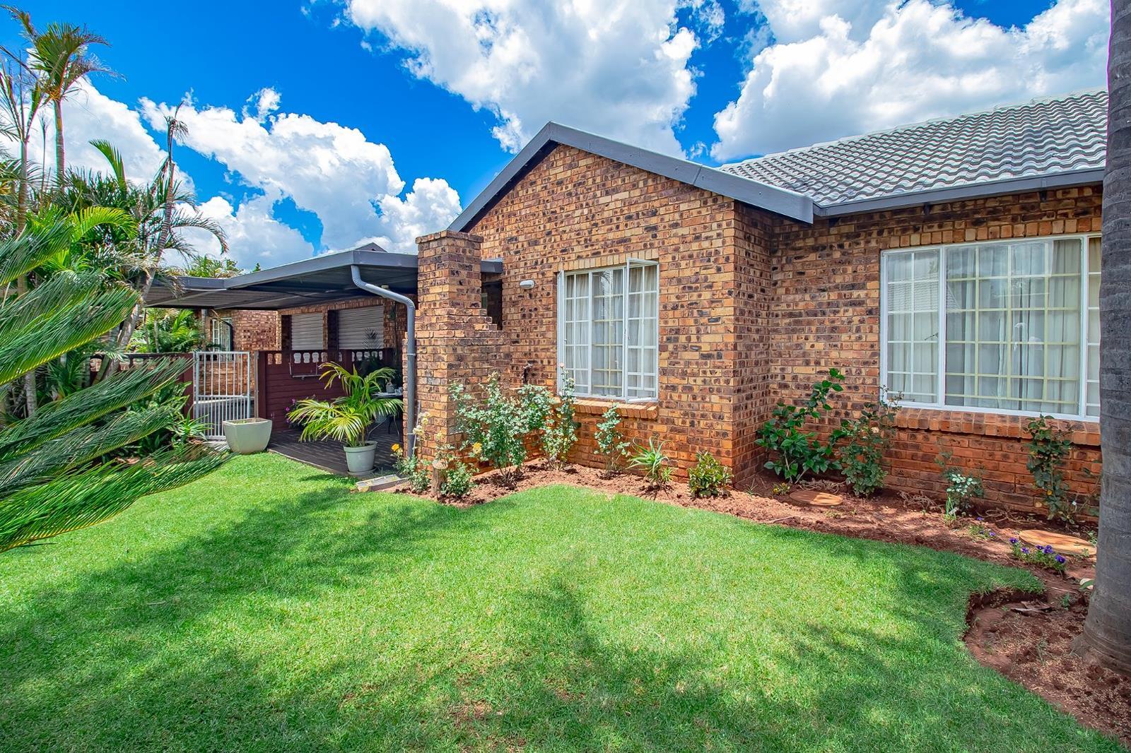 3 Bedroom Townhouse in Doornpoort