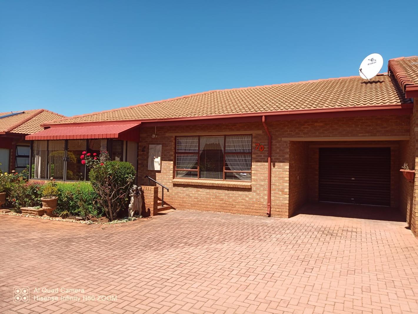 2 Bedroom Townhouse in Wilro Park