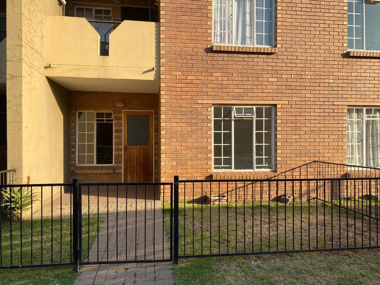 2 Bedroom Apartment in Comet