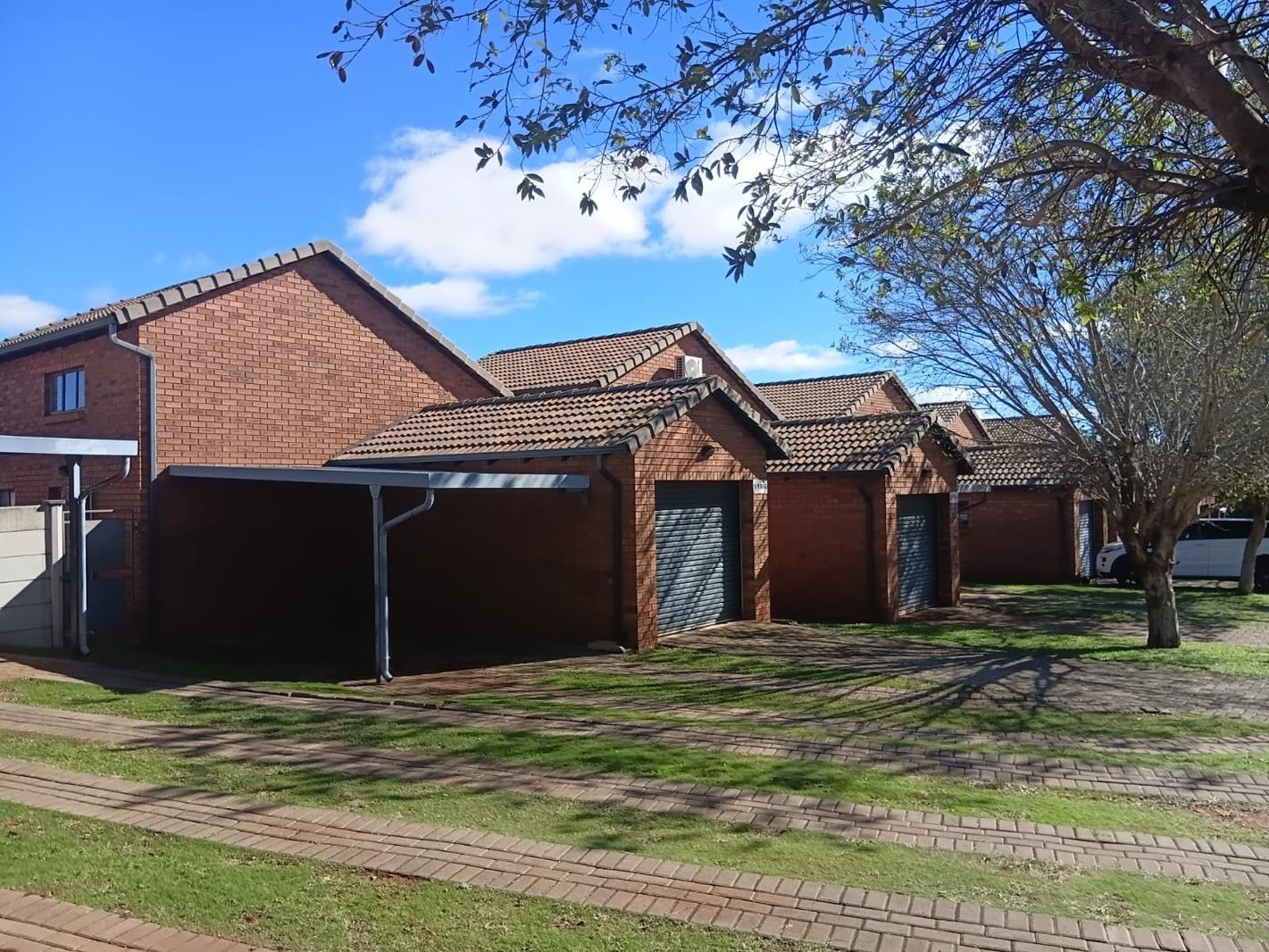 3 Bedroom Duplex in Chantelle