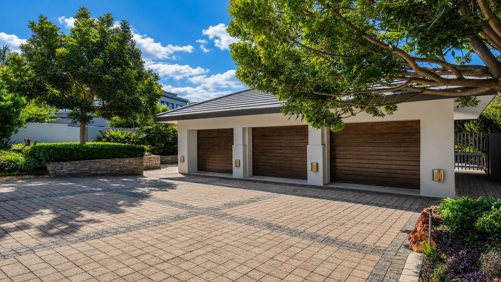 3 Bedroom House in Featherbrooke Estate