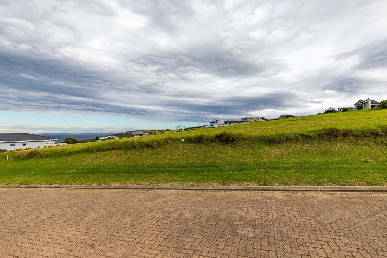 602 m² Land available in Le Grand Estate