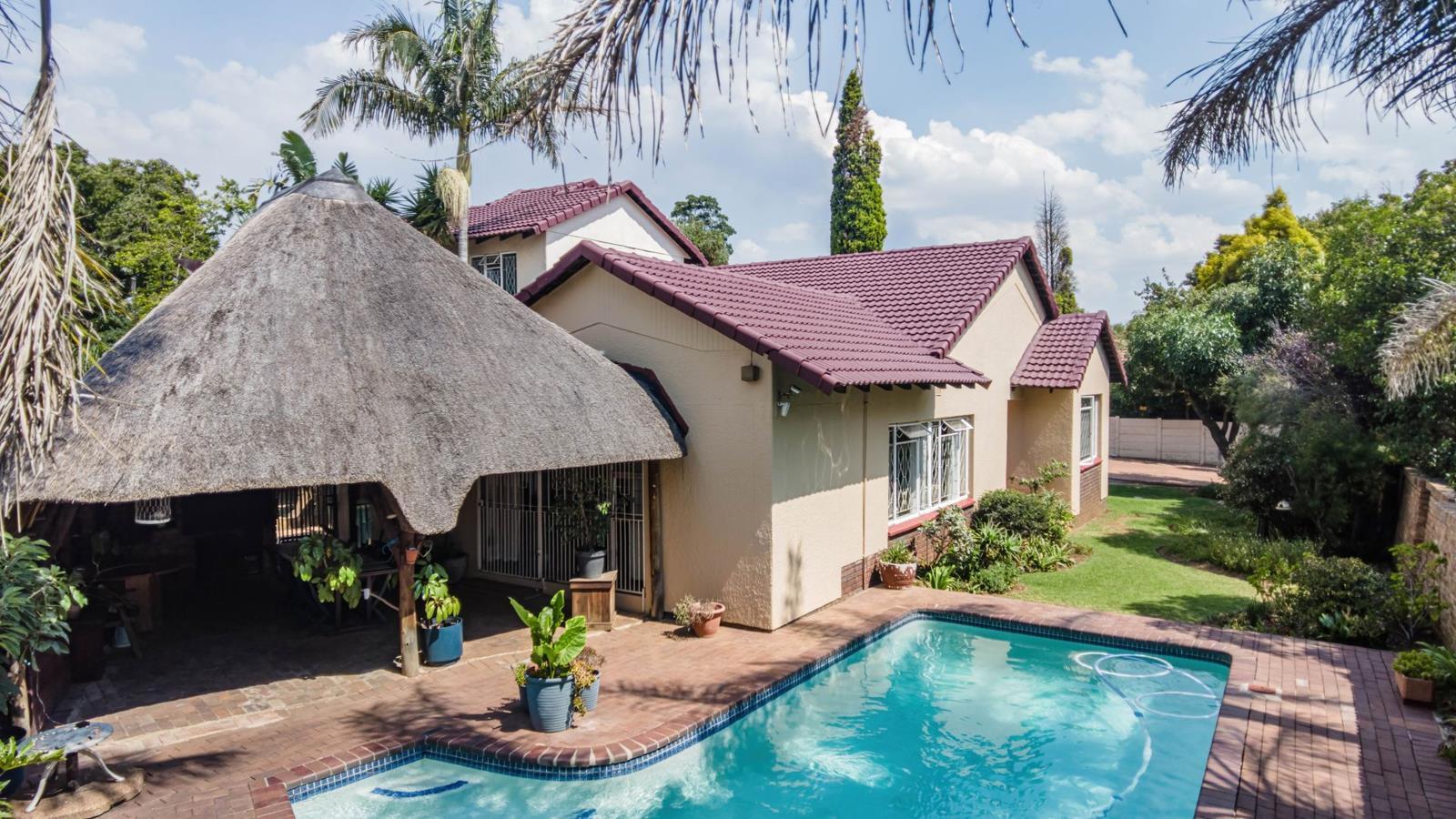 5 Bedroom House in Edenglen