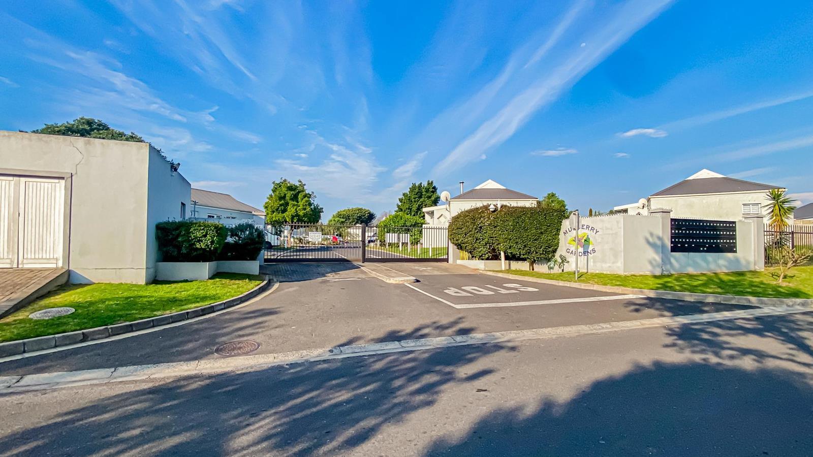 2 Bedroom Townhouse in Goedemoed