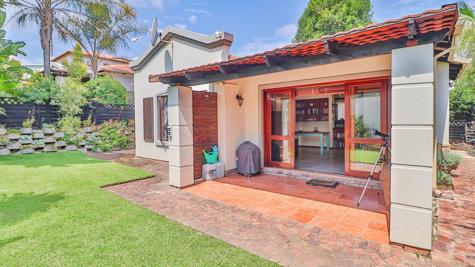 2 Bedroom Townhouse in Paulshof