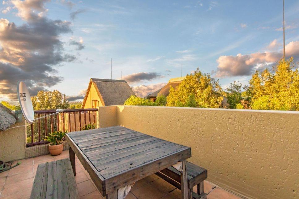 1 Bedroom Apartment in Douglasdale