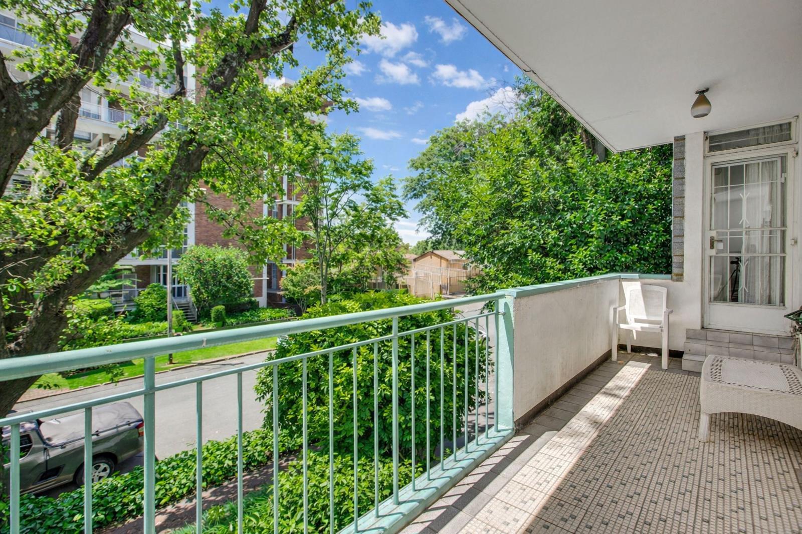3 Bedroom Apartment in Hyde Park