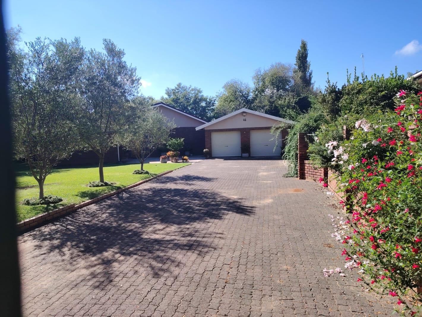 4 Bedroom House in Ladybrand