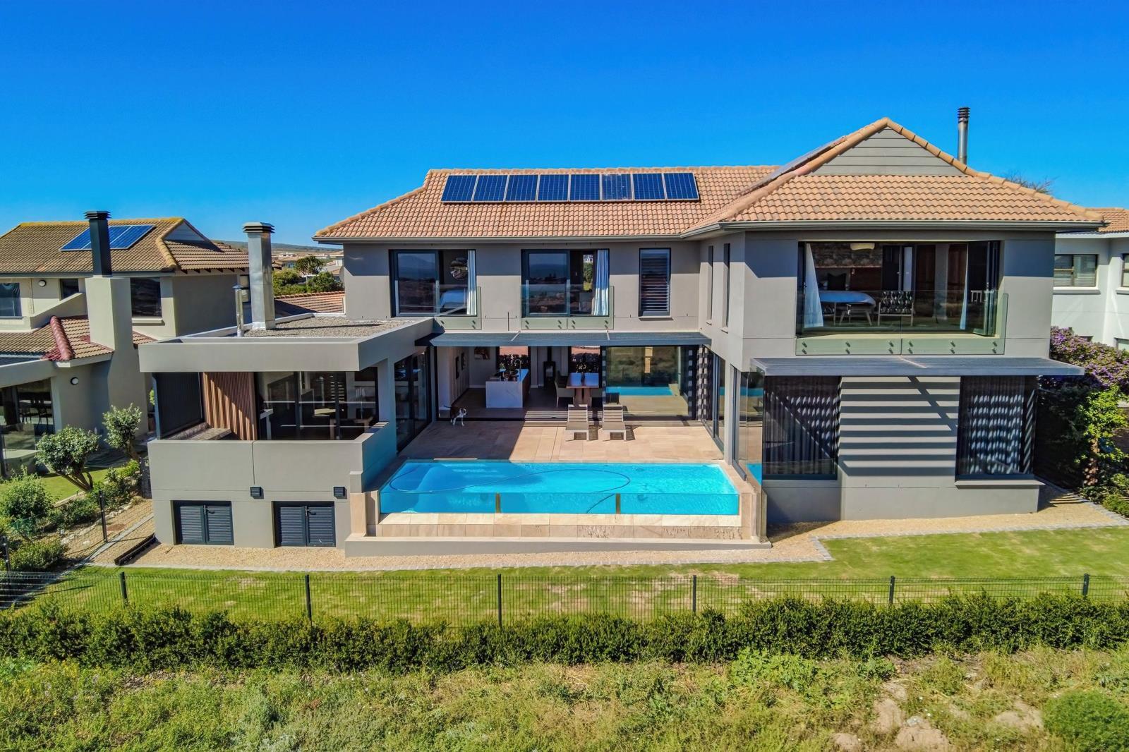 3 Bedroom House in Langebaan Country Estate