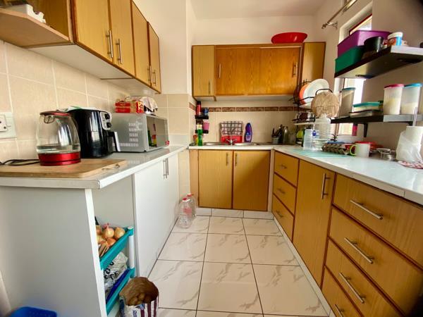 2 Bedroom Apartment in Amanzimtoti