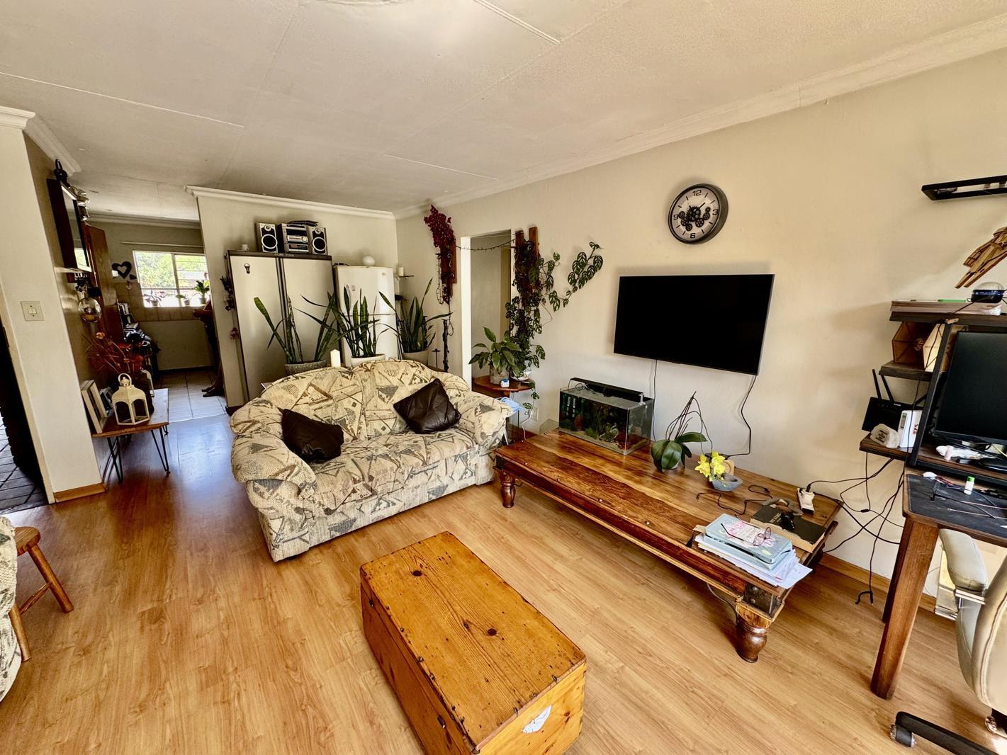 3 Bedroom Apartment in Hennopspark