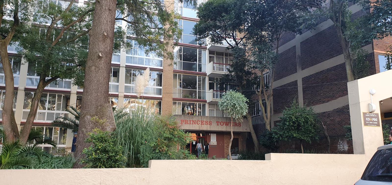 1 Bedroom Flat in Parktown