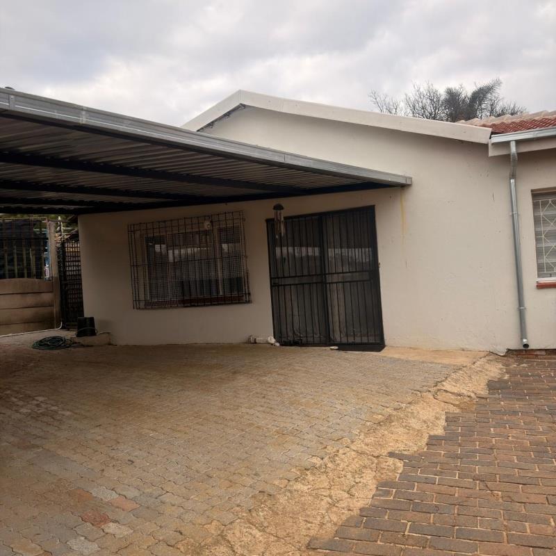 1 Bedroom Townhouse in Isandovale