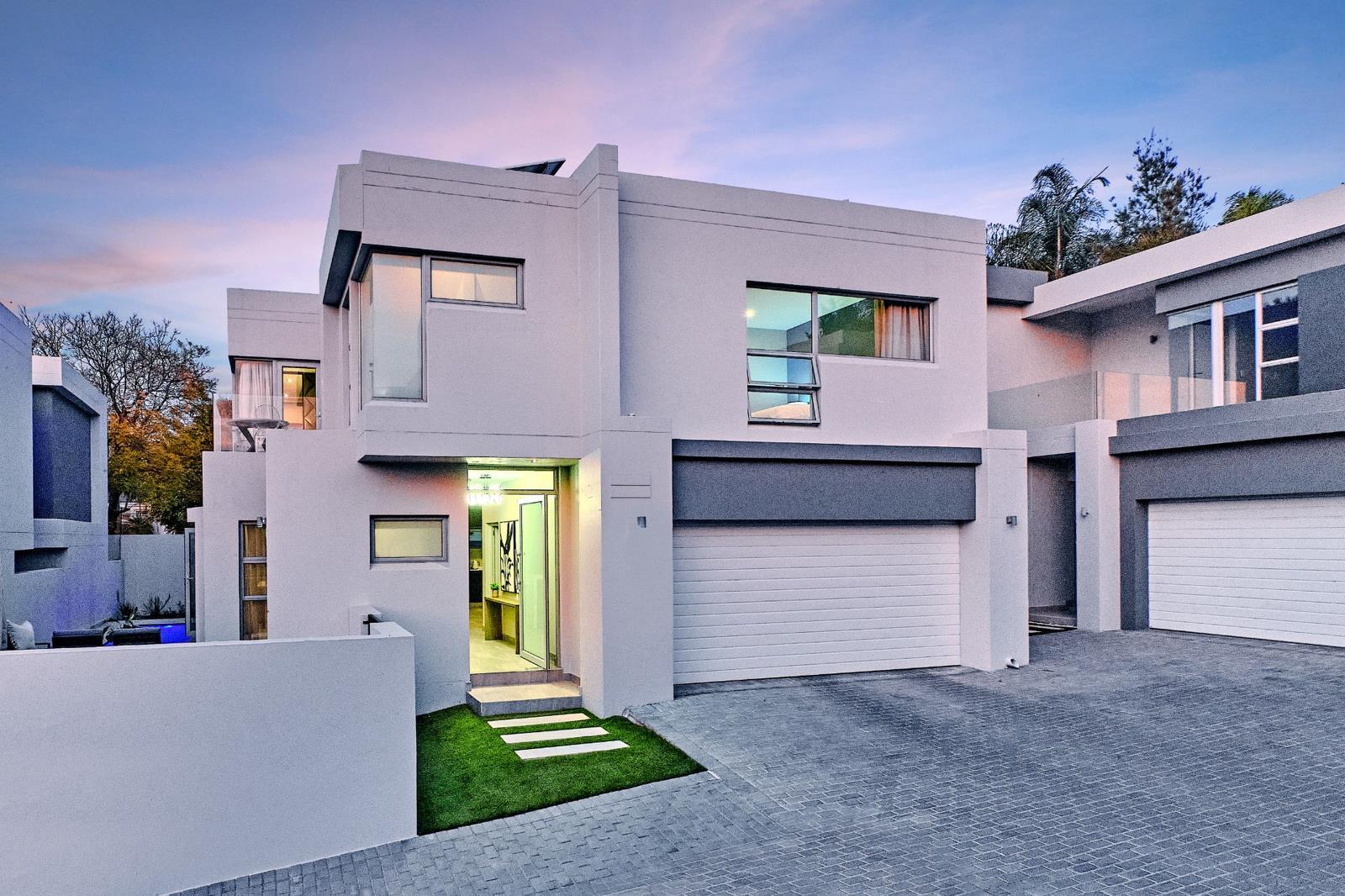 3 Bedroom Cluster in Bryanston
