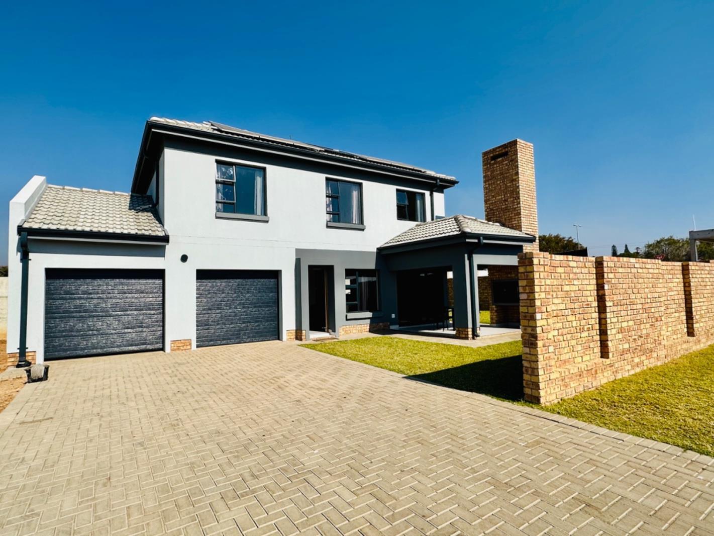 4 Bedroom House in Theresapark