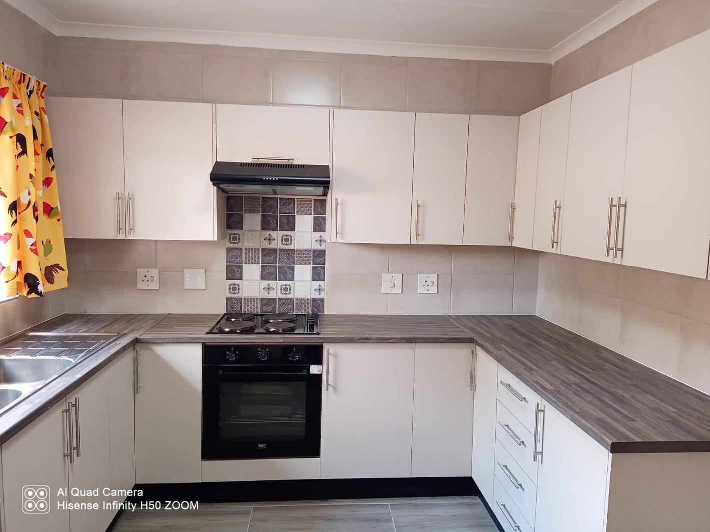 1 Bedroom Townhouse in Wilro Park