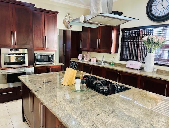 5 Bedroom House in Dunkirk Estate