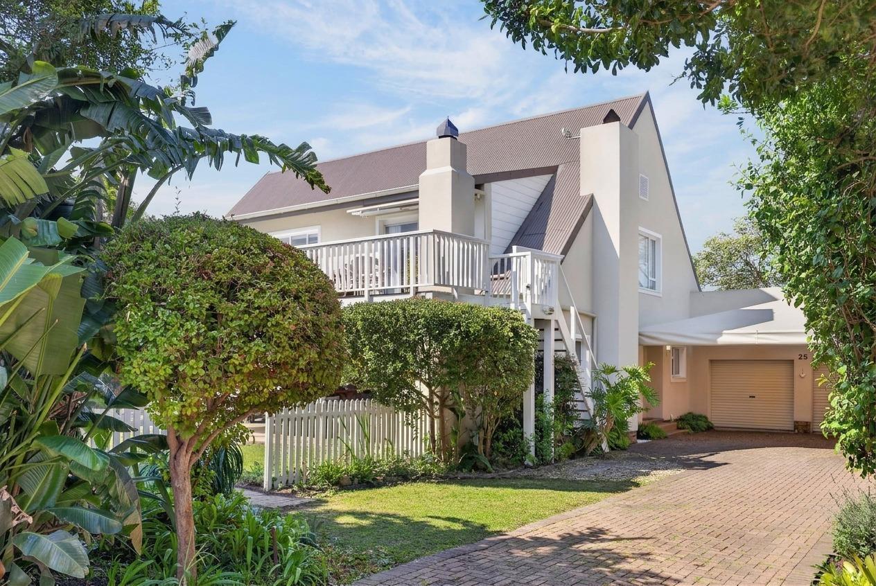 4 Bedroom House in Keurbooms River