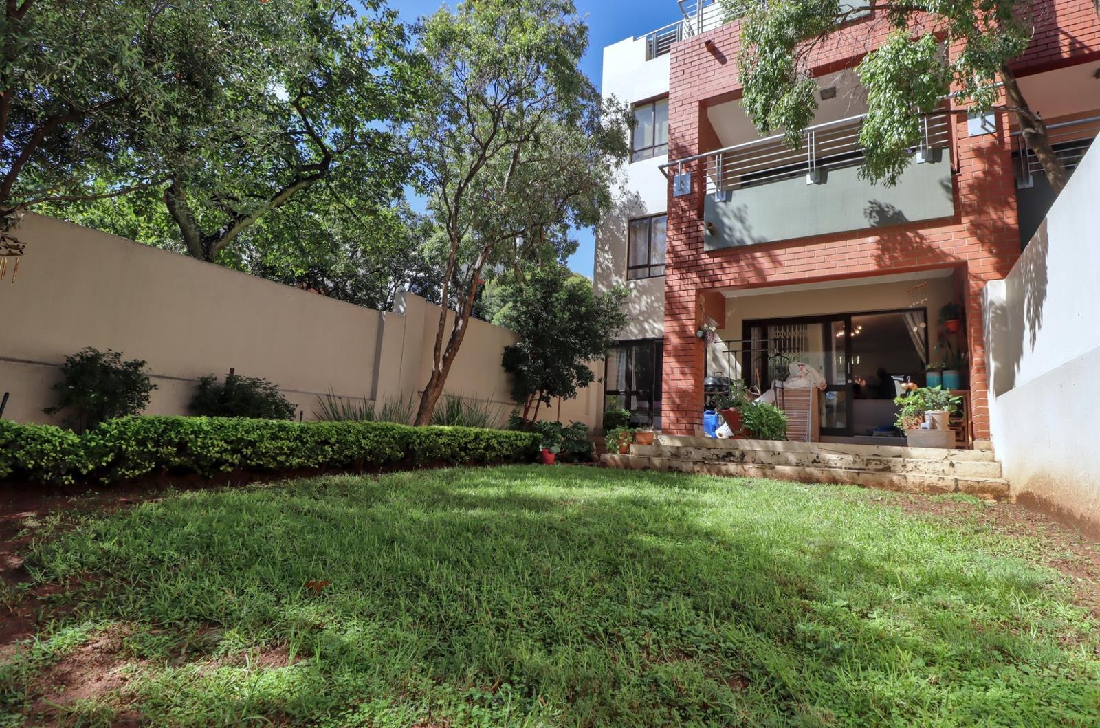 1 Bedroom Apartment in Bryanston