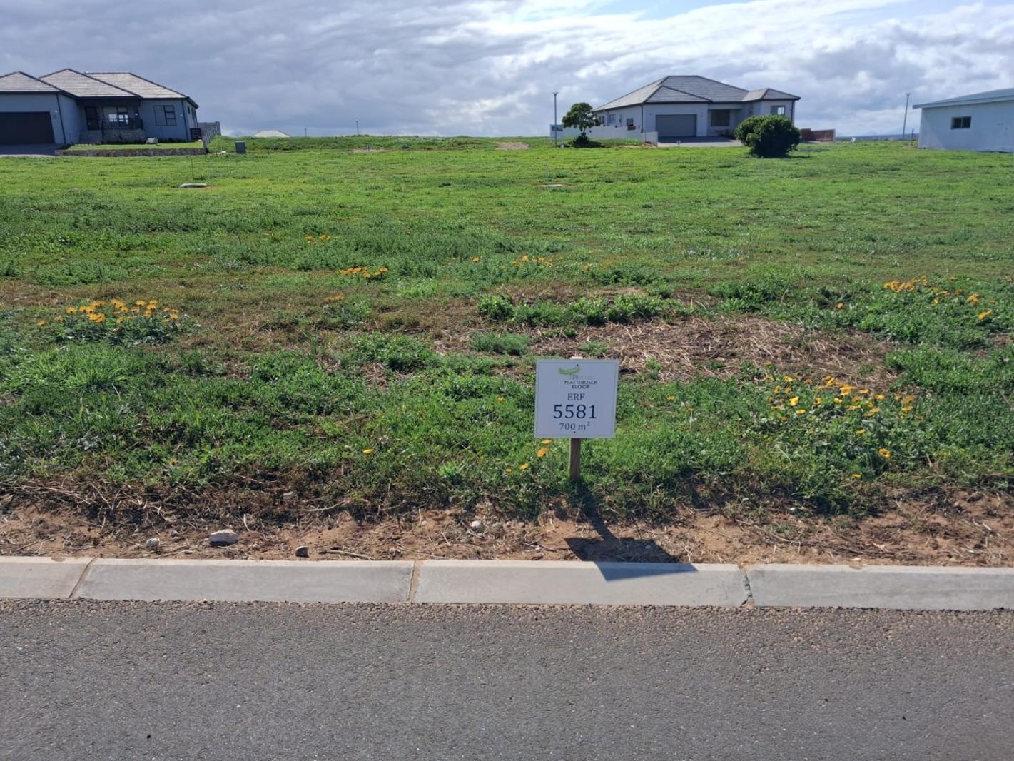 700 m² Land available in Stilbaai Wes