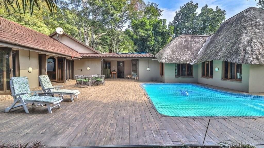 5 Bedroom House in Wembley