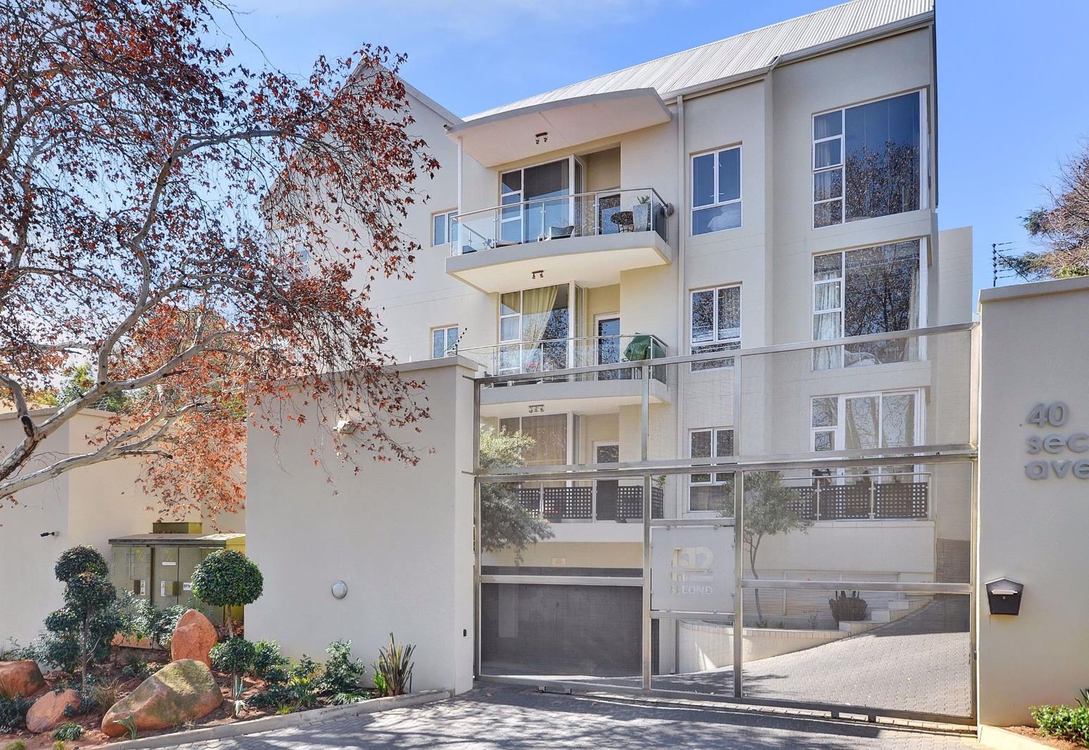 1 Bedroom Apartment in Parktown North