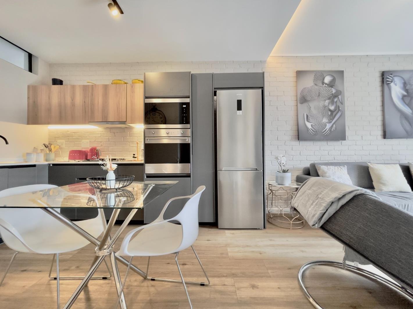 1 Bedroom Apartment in Sandton Central