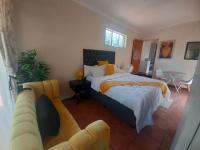 0.5 Bedroom Garden Cottage in Lyttelton Manor